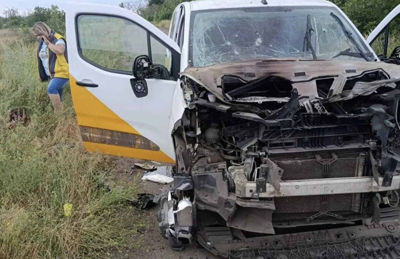 An occupiers' drone attacked a Ukrposhta vehicle in Donetsk Oblast