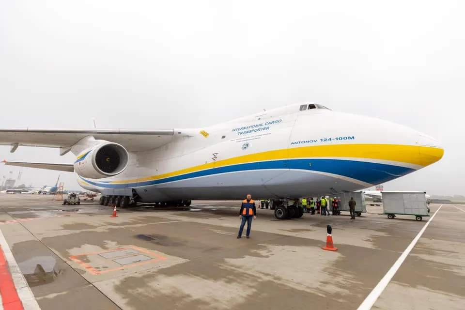Украинский Ан-124 «Руслан» приземлился в Будапеште