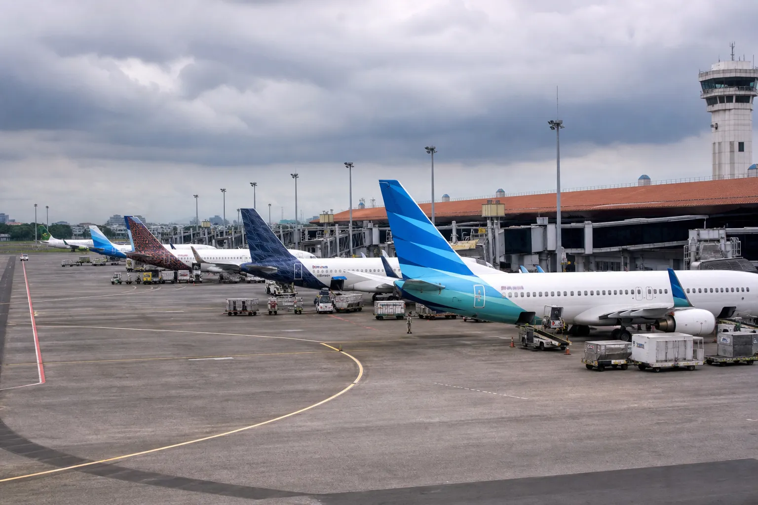 Anak Krakatau eruption halts 209 flights in Indonesia