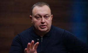 На Херсонщині підірвали автомобіль з місцевим колаборантом