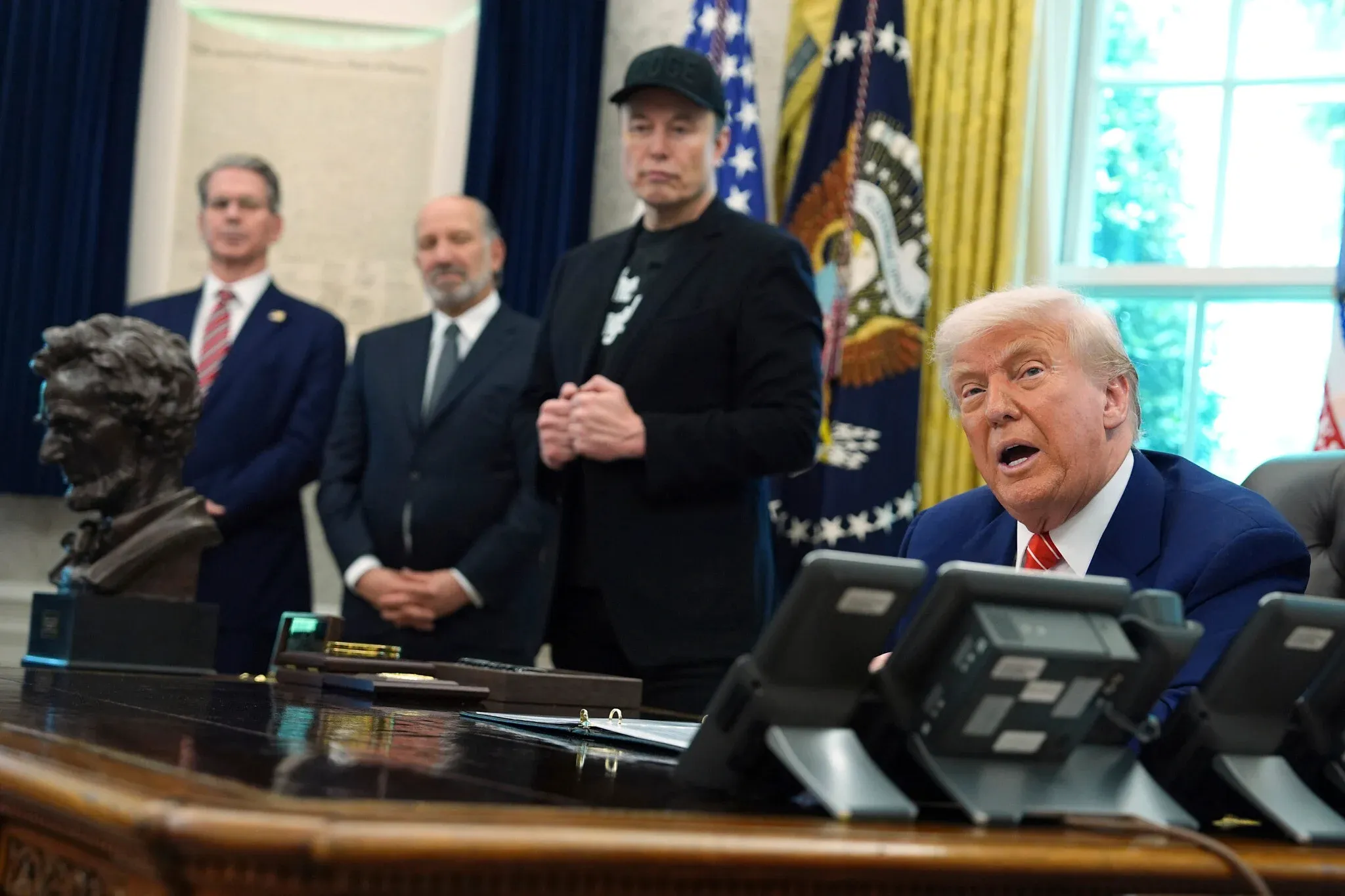 Маск несподівано підключився до розмови Трампа і Моді