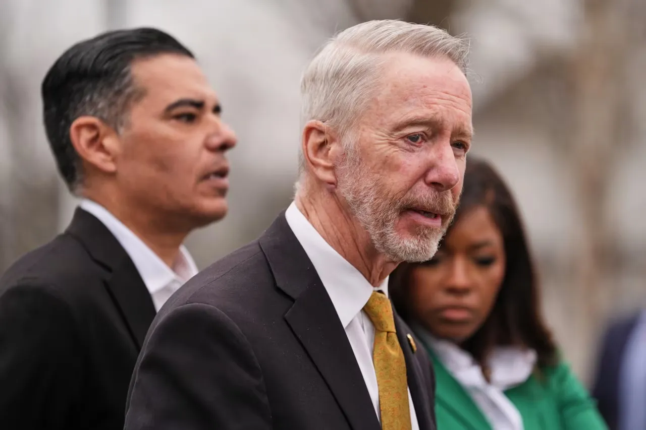 Реакція американських законодавців на арешт принца Ендрю