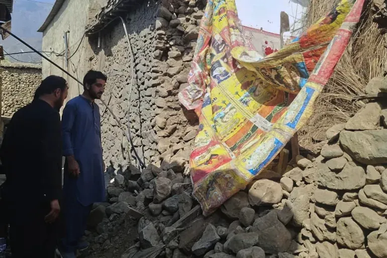 Війна чи переговори, що радить світ Афганістану і Пакистану