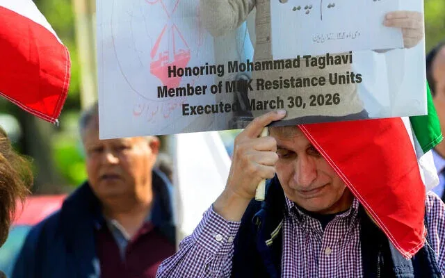 Іран прискорює смертні вироки під час війни