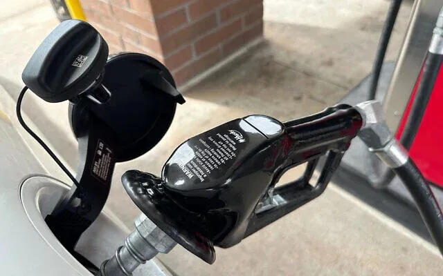 Нафта різко дорожчає після ударів по Ірану