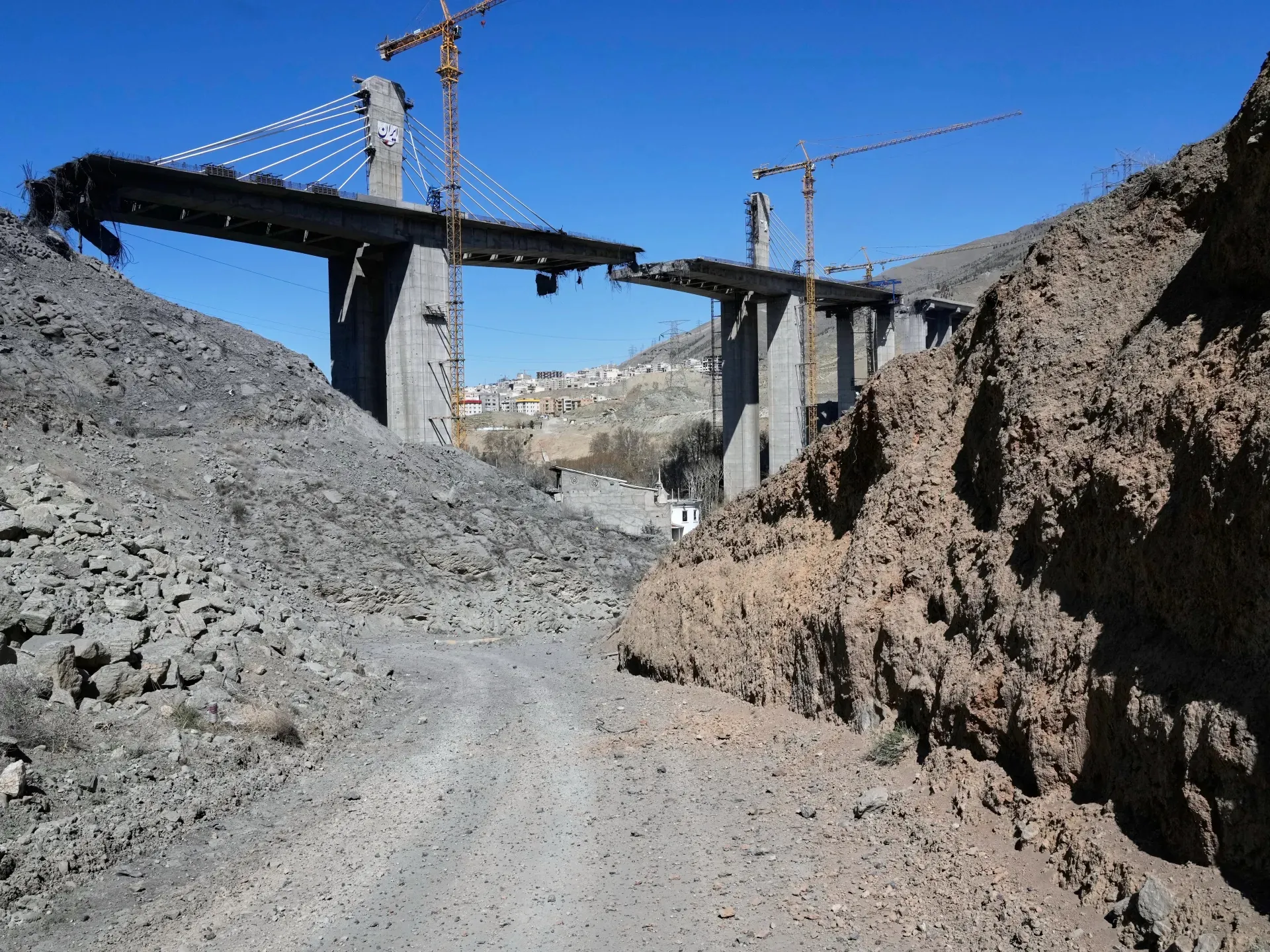 Ізраїль атакував ключові переправи в Ірані