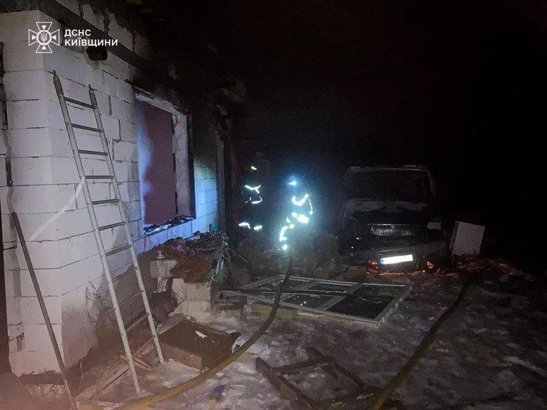 На Київщині у будинку вибухнув газовий котел, постраждали діти
