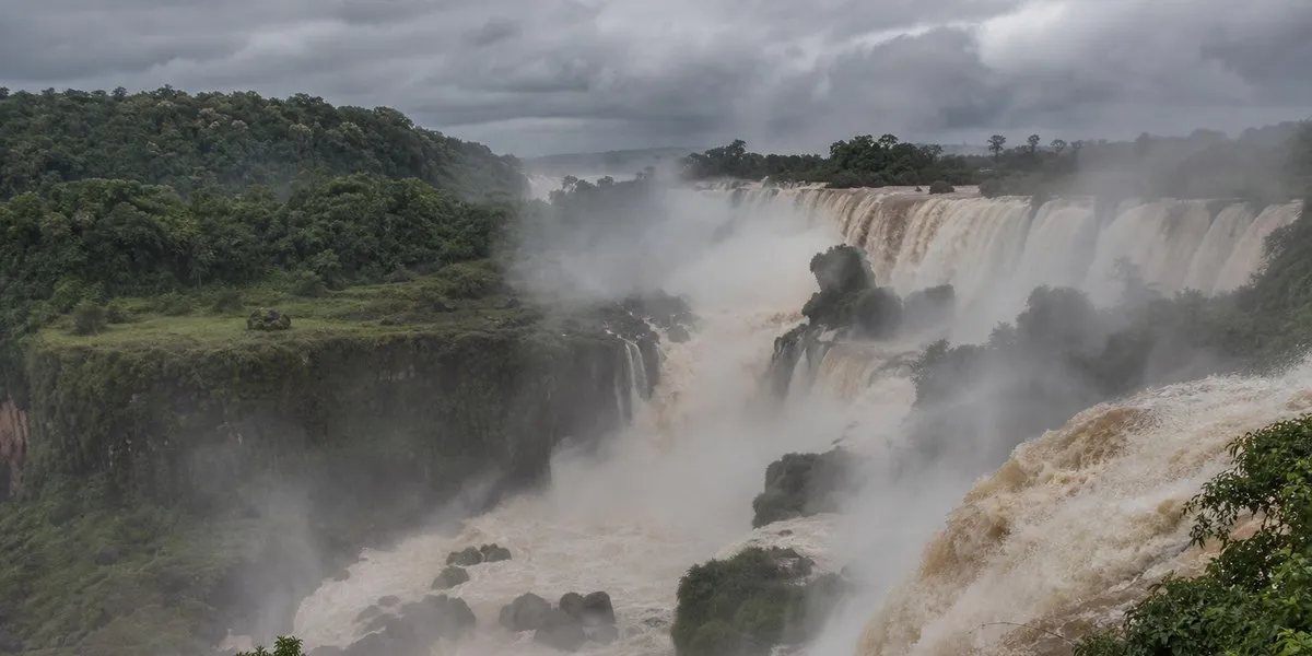 Argentina temporarily closes access to Iguazu Falls — The Guardian
