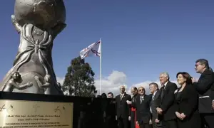 Зеленский впервые посетит Сербию и встретится с Вучичем
