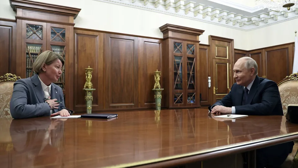 Путін звільнив главу Удмуртії після атаки українських дронів на нафтобазу