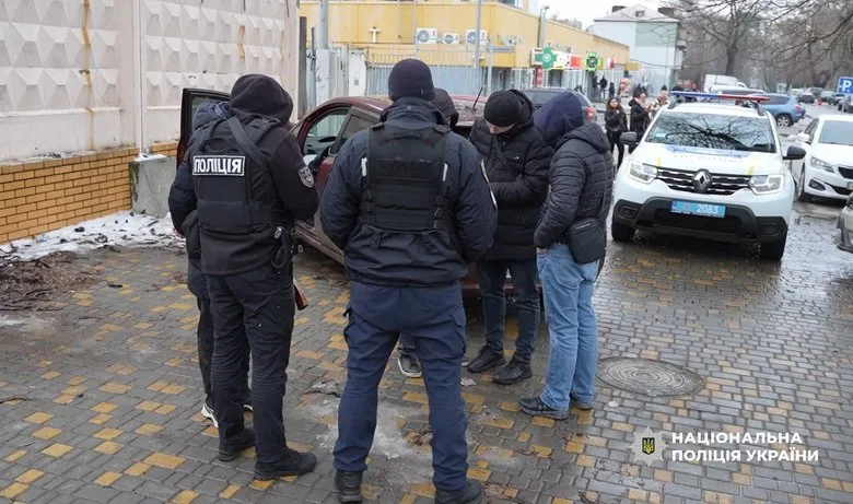 В Одесі поліція затримала шахрая за вимагання грошей у матері нібито мобілізованого