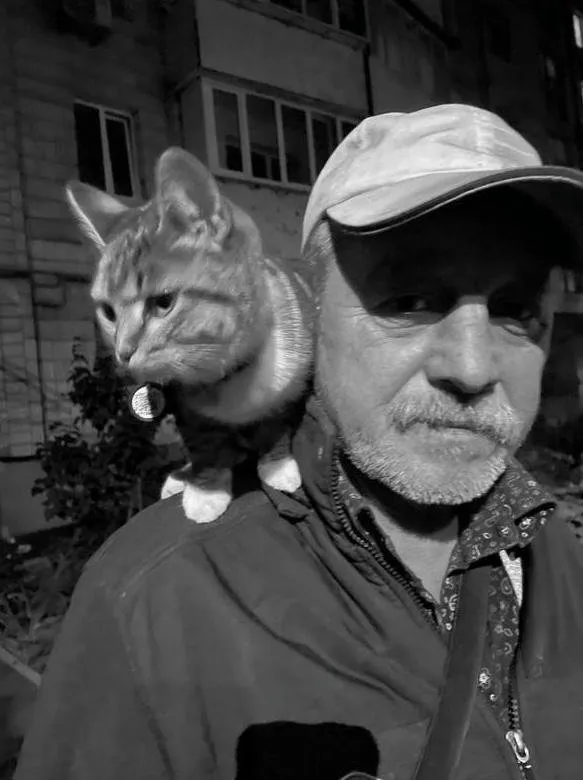 Киевсовет просят посмертно почтить память дворника дядю Сашу, спасшего ребенка во время теракта