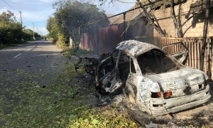 росіяни цілеспрямовано атакують дронами цивільні авто на Запоріжжі