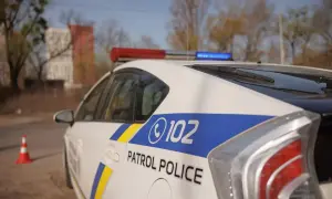 Видео: в Киеве горит вестибюль метро «Левобережная»