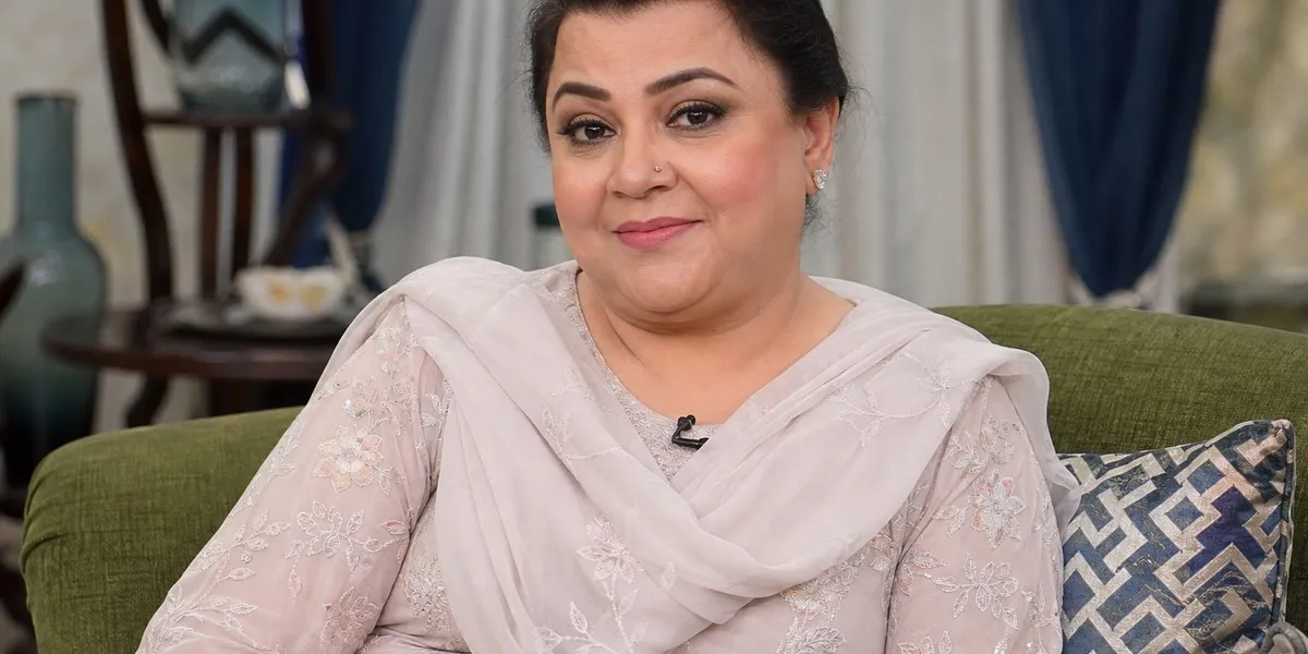 Ayesha Omar tells how Momo became a Bulbulay heroine — Dawn
