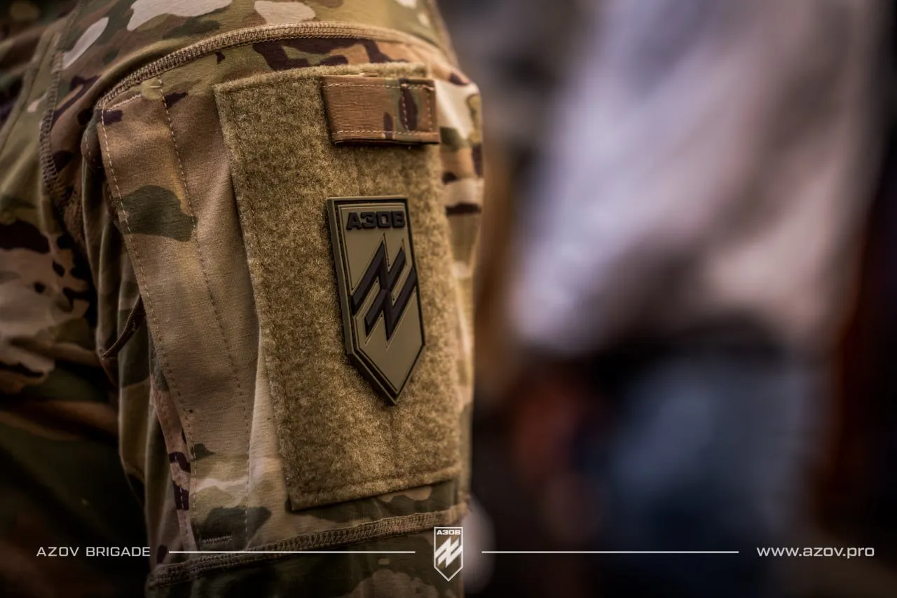 «Азов» назвав фейком російські заяви про «захоплення» міста Родинське