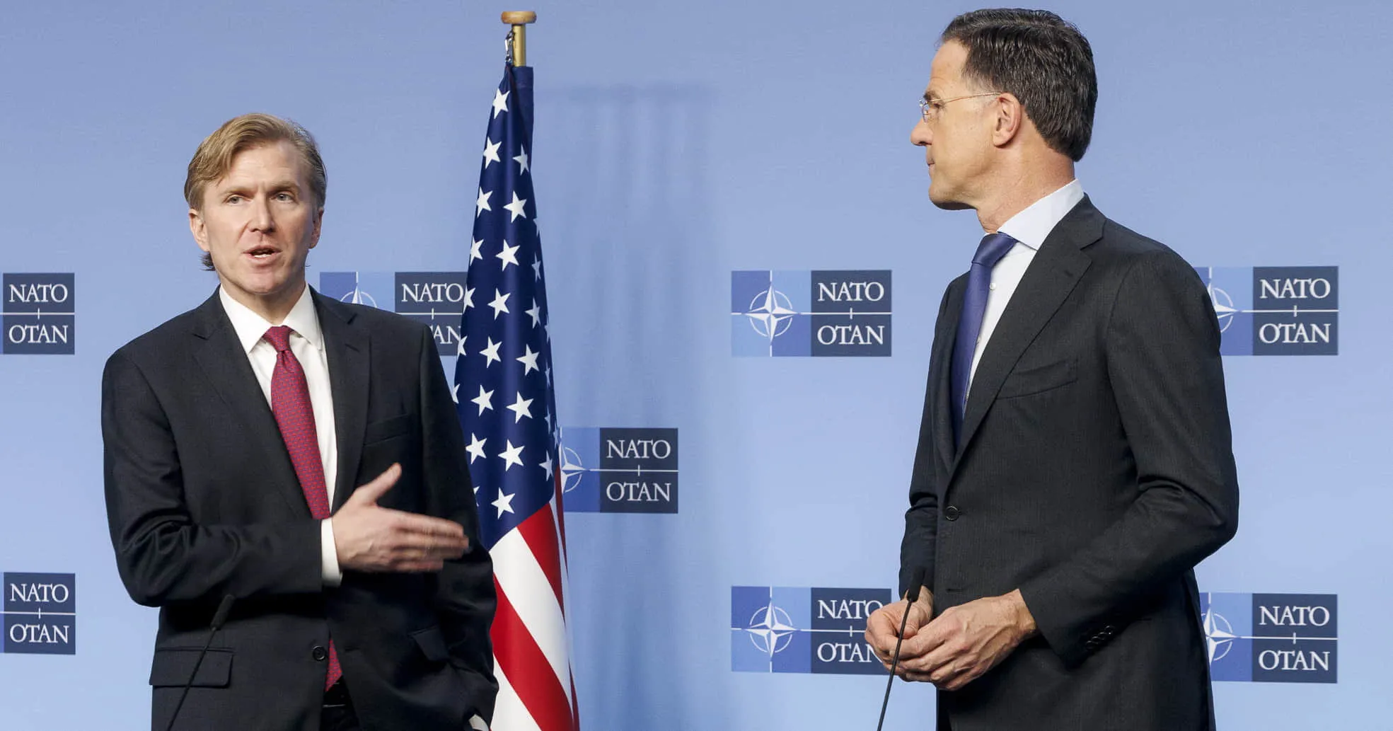 Ameryka pozostawia parasol nuklearny nad Europą, ale ogranicza inne wsparcie