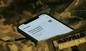 Видео: в Луцке сгорел военный госпиталь, эвакуирована почти сотня человек