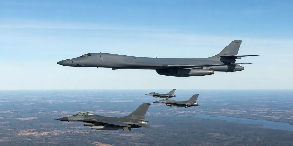 B-1B впервые привлекли к учениям ПВО НАТО над Литвой и Латвией — AeroTime