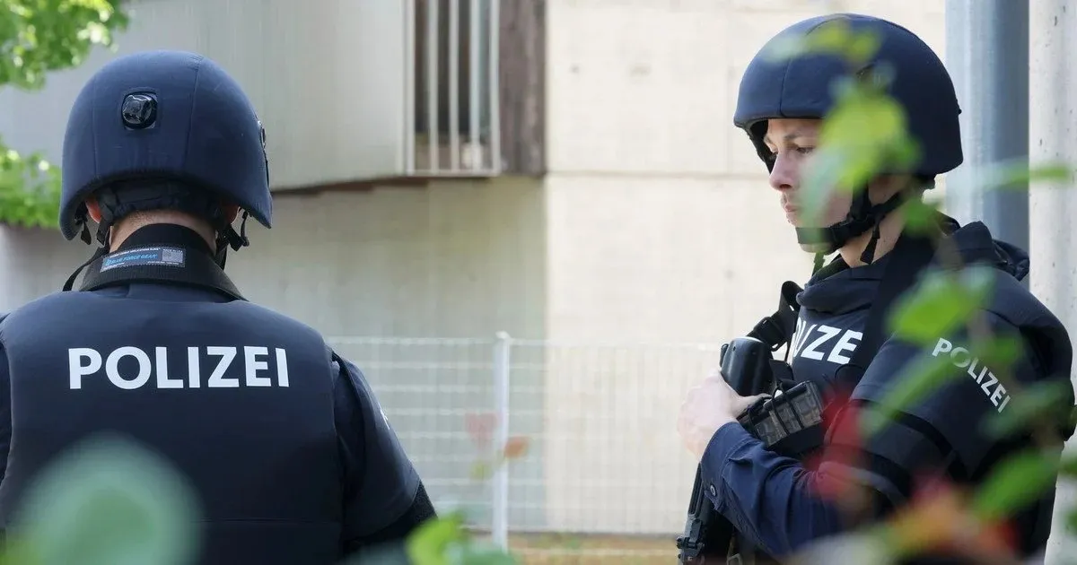 Bondarenko, a cameraman for Ukrainska Pravda, was released in Austria