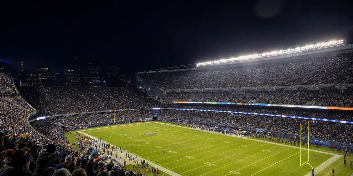 Bears pokonali Patriots 30:24, Williams podał na 308 jardów — The Guardian