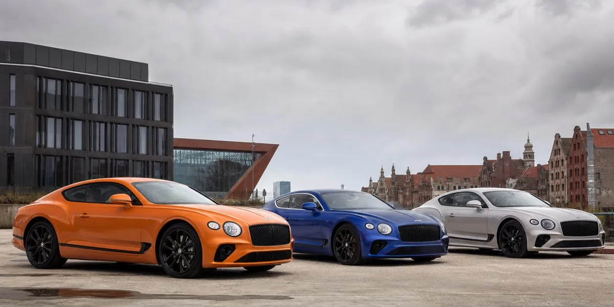 Bentley zaprezentował w Polsce trzy modele Continental na cześć Kopernika — Motor1