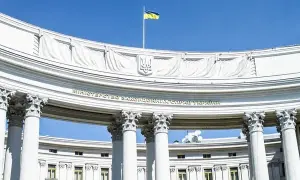 Новогодняя елка на Софийской площади в этом году может быть искуственной