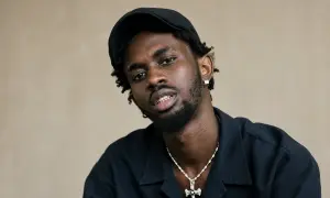 Spa Weekend назвали предсказуемой, но развлекательной комедией — Daily Maverick