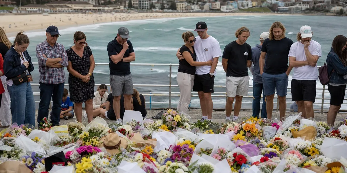 Bondi photographer’s widow begins conversion to Judaism — Jerusalem Post