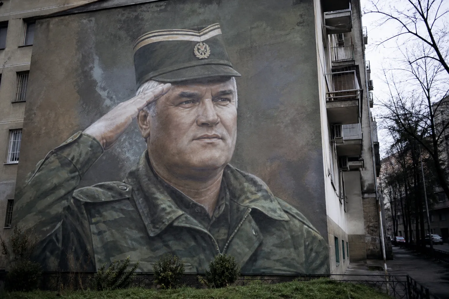 Kobiety, które przeżyły wojnę w Bośni, mówią o rozpaczy z powodu hołdów dla Mladicia
