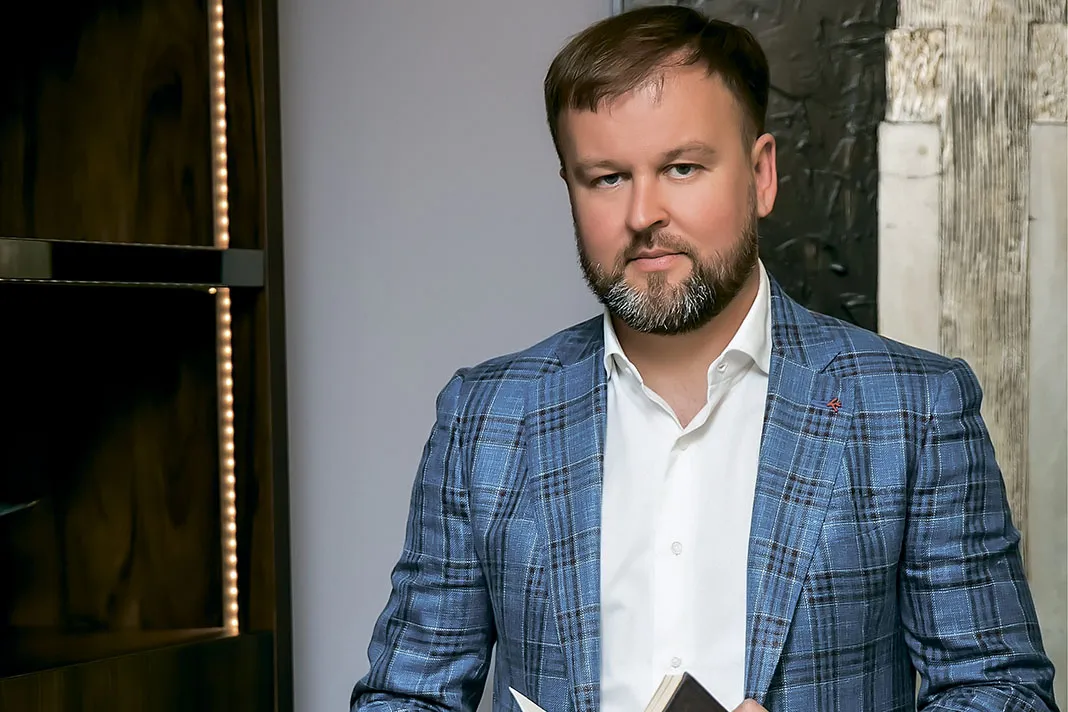 A controversial developer who owes Kyiv 53 million hryvnia in taxes is living it up in France