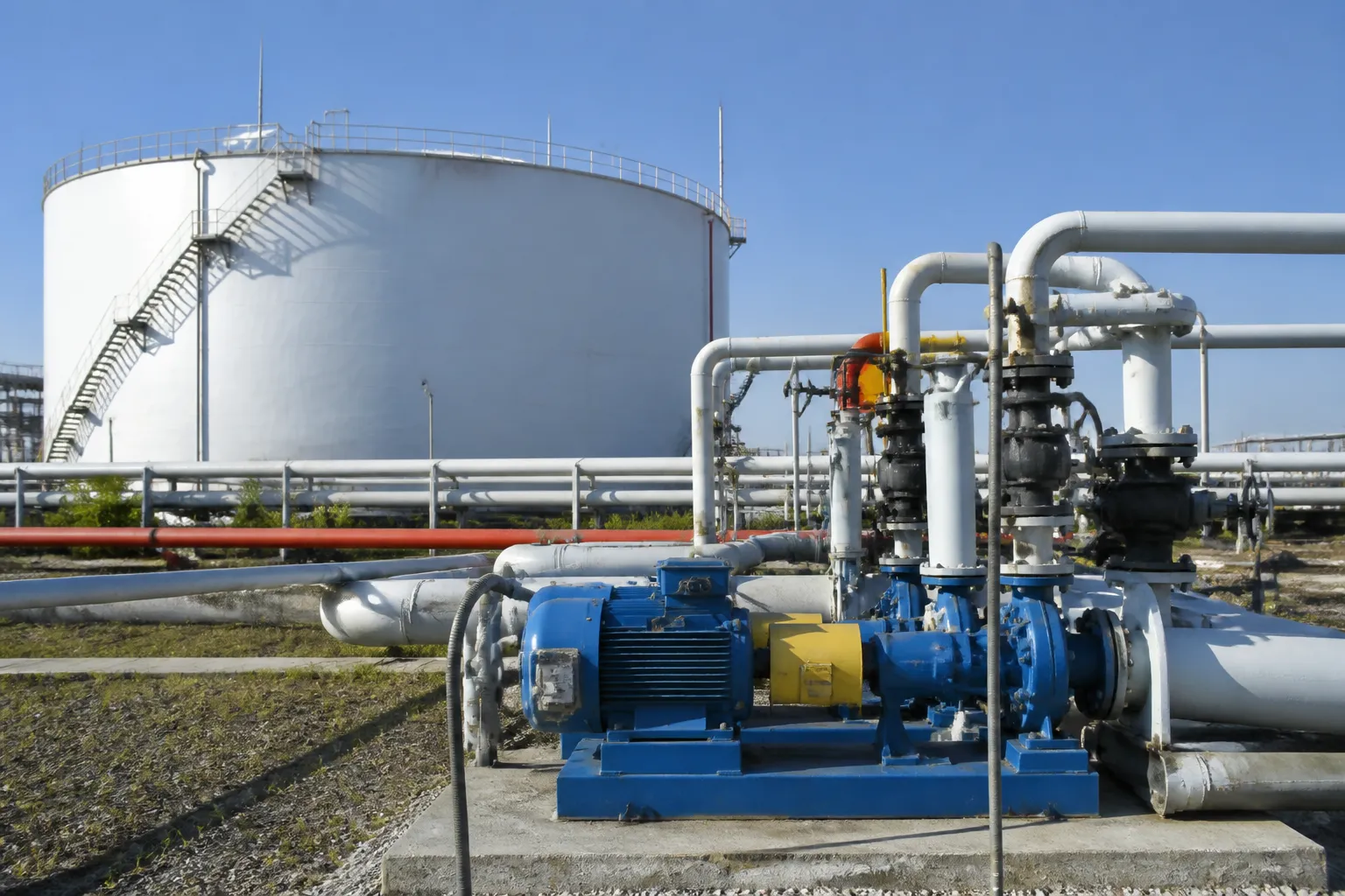 The price of Brent crude fell to $90.28 per barrel