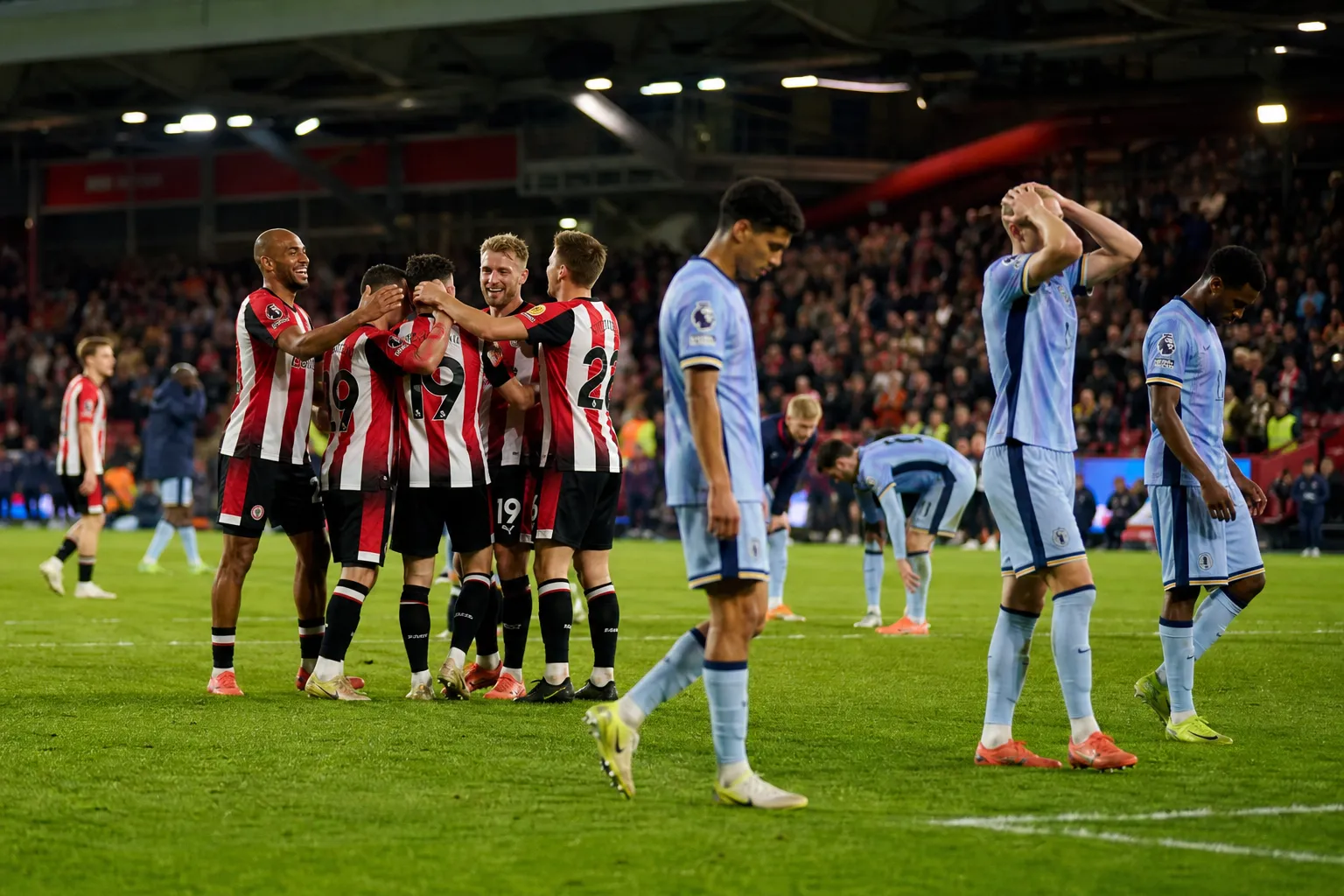 Brentford rozgromił Tottenham 3:0 w pierwszej kolejce Premier League