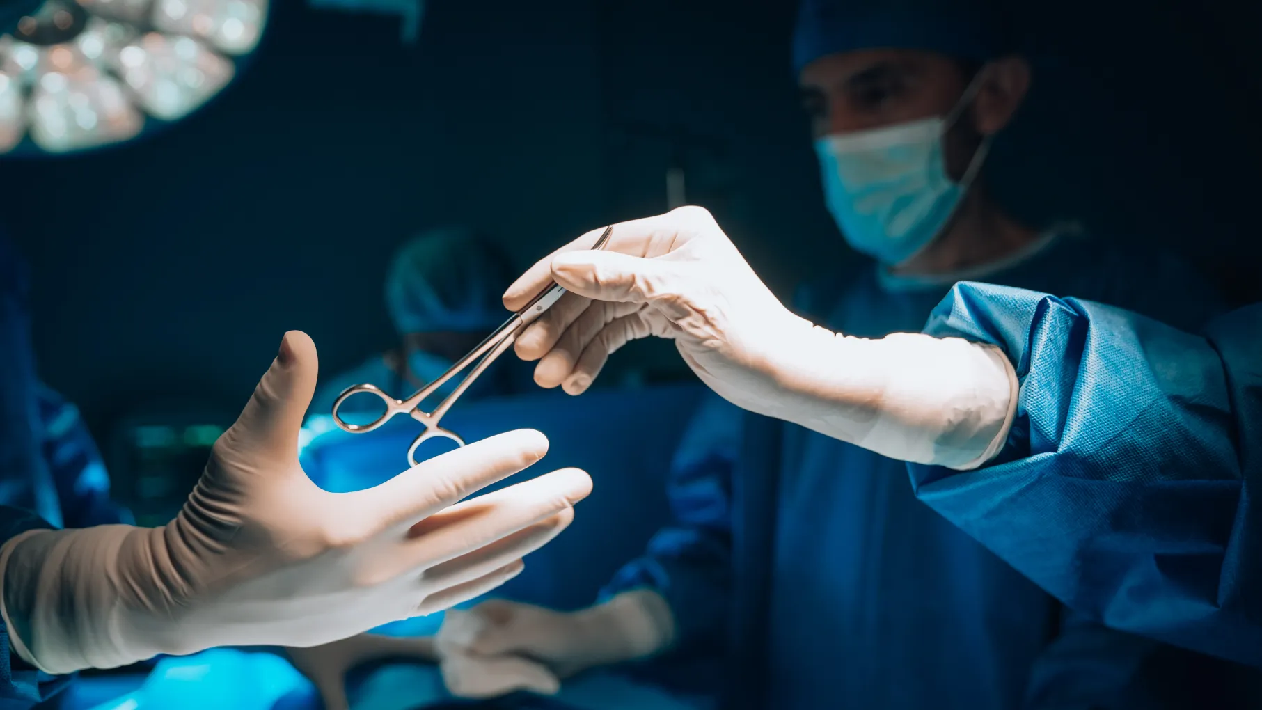 In Lviv, doctors removed a 4.5-kg uterine fibroid from a 50-year-old patient