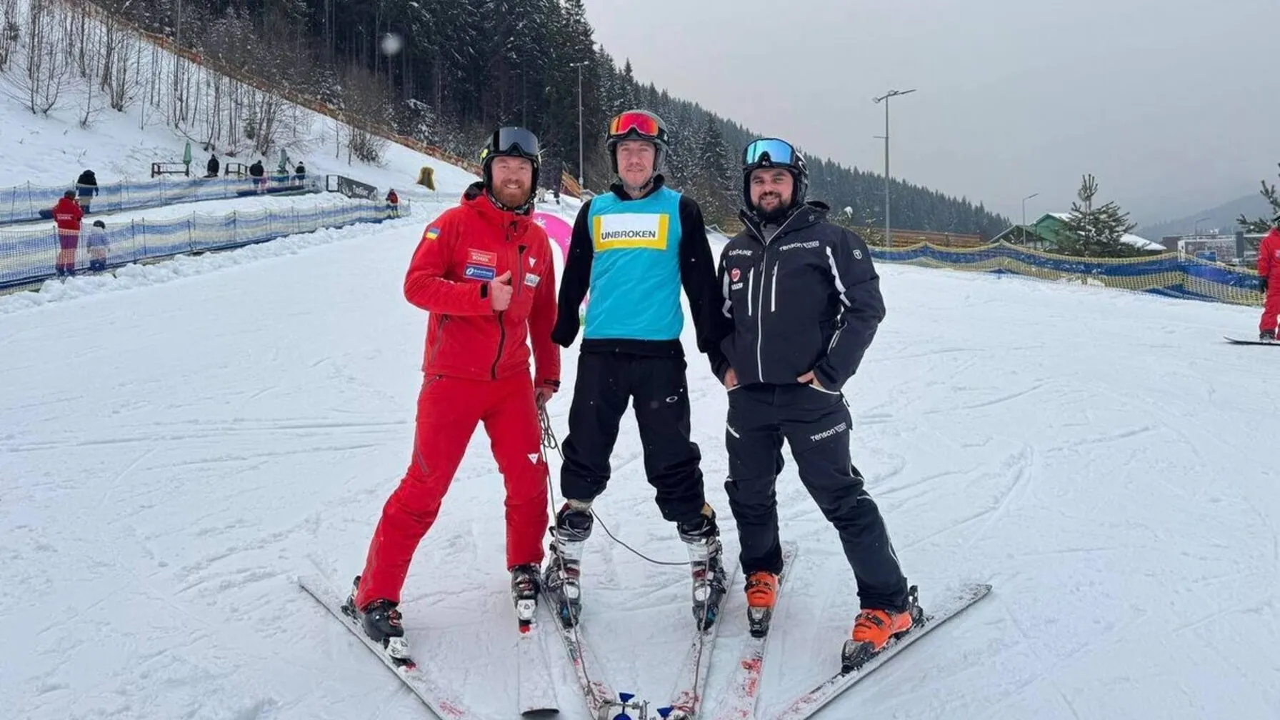 Після чотирьох ампутацій український ветеран знову став на лижі (Фото, Відео)