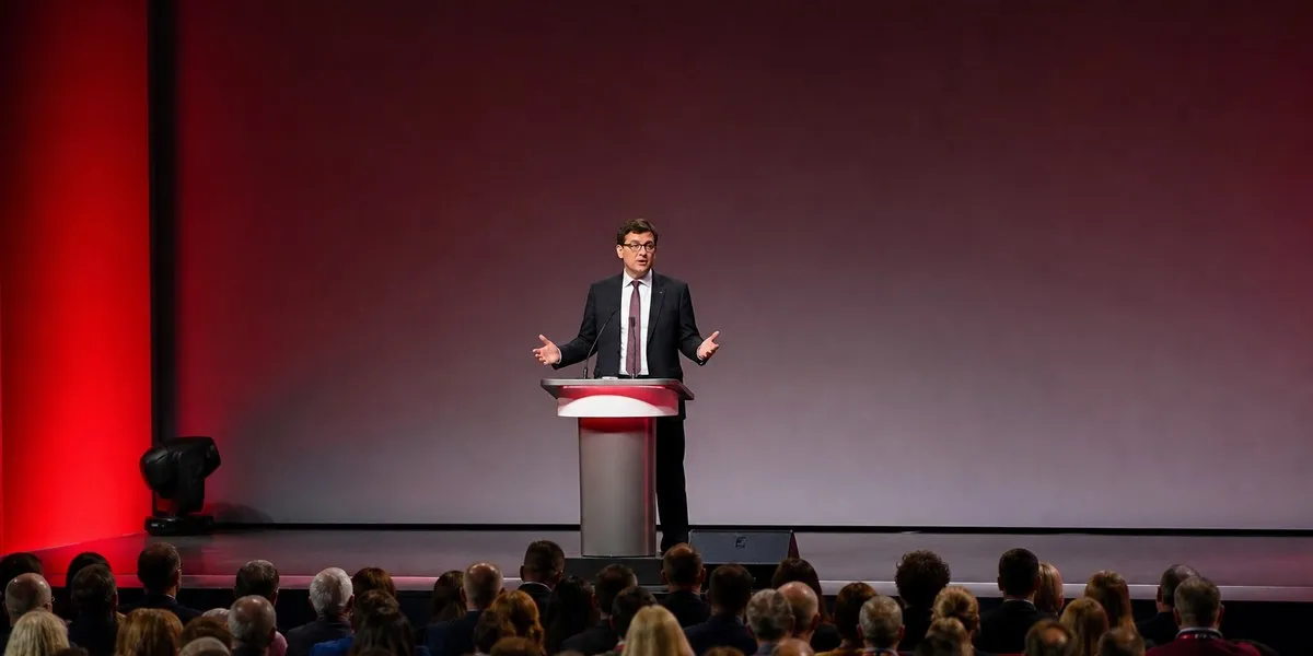 Premier Burnham przedstawi warianty relacji z UE — Channel NewsAsia