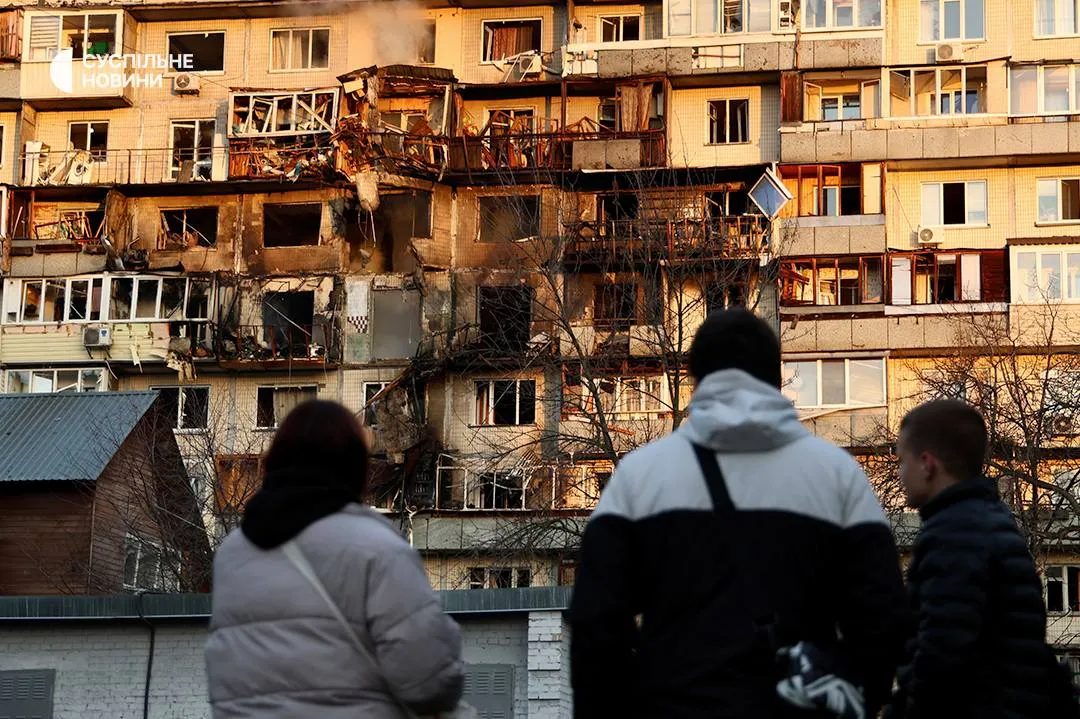 Близько 430 дронів і 18 ракет: Зеленський розповів про масштаб нічного удару рф по Україні
