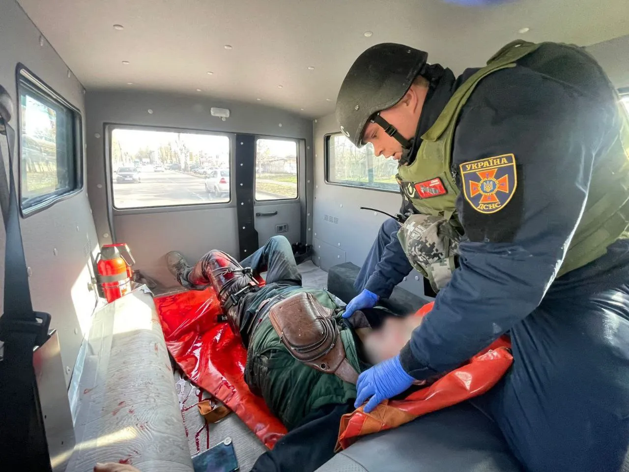 П’ятеро людей постраждали внаслідок удару росіян по Нікополю, один чоловік у важкому стані