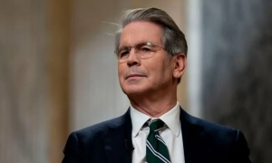 Каліфорнію накрив сильний шторм, існує загроза торнадо