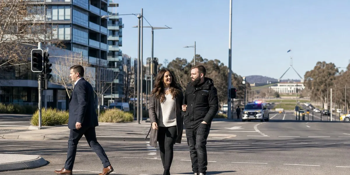 Policja w Canberze poinformowała o wzroście liczby członków gangów motocyklowych — ABC News Australia