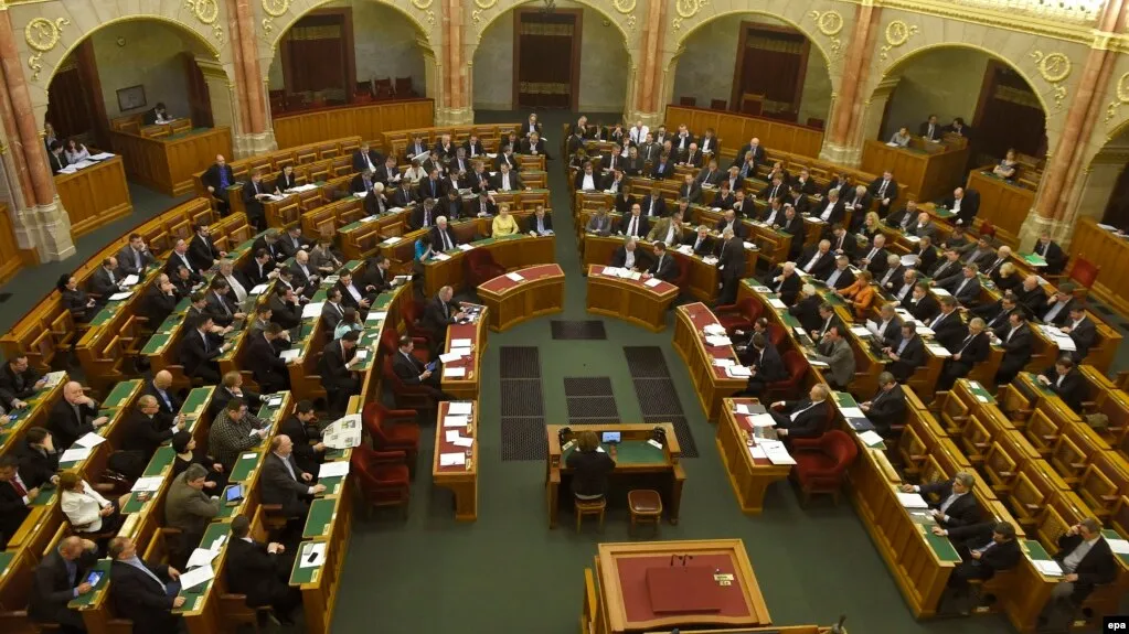 Парламент Угорщини схвалив резолюцію проти вступу України до ЄС та її фінансування