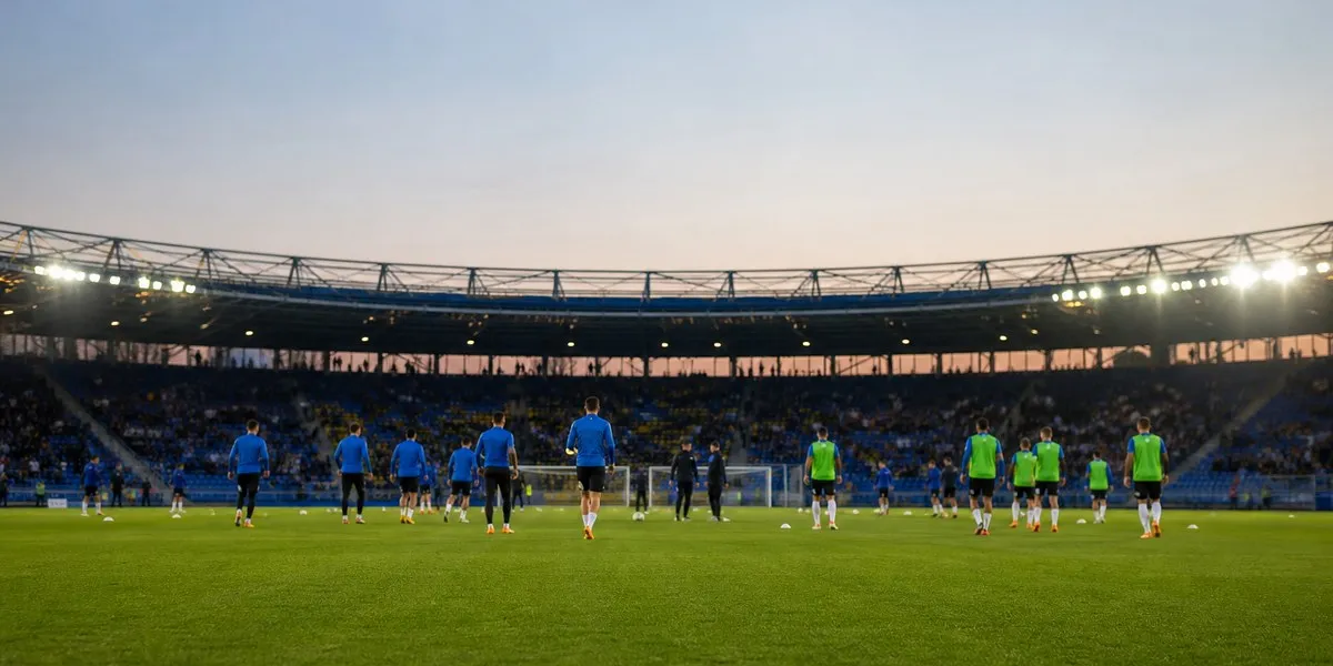 Coach Carrick says Manchester United leadership supports him — The Guardian