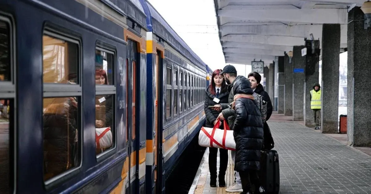 Ukrzaliznytsia has changed the schedule for commuter trains between Kyiv and Nizhyn