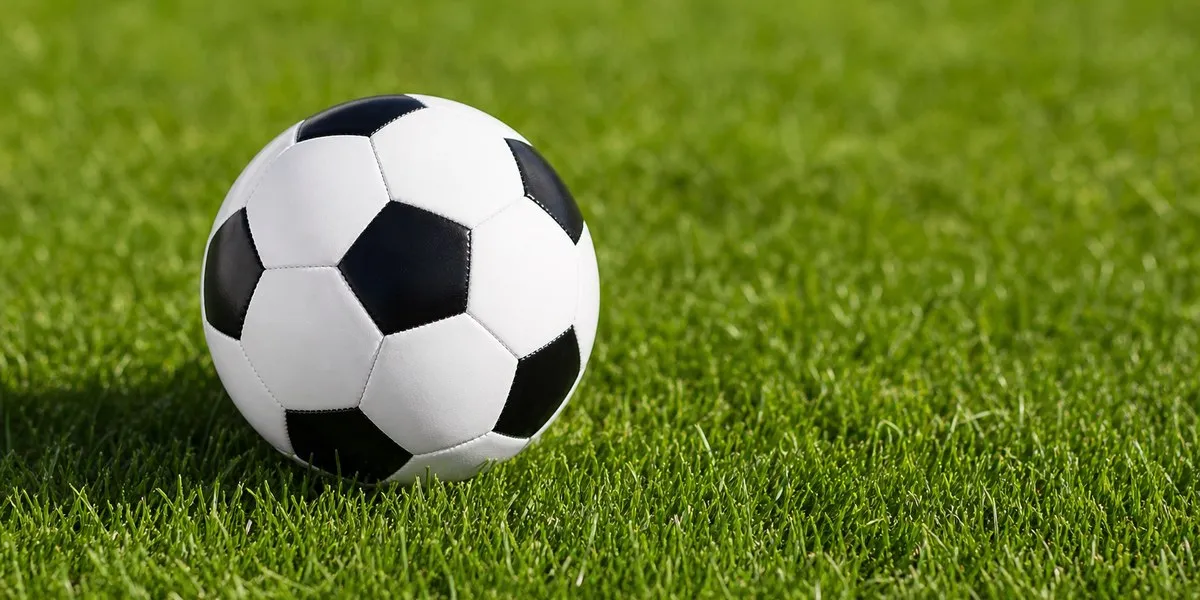 Celtic i Rangers zagrają 20 września — Sky Sports News