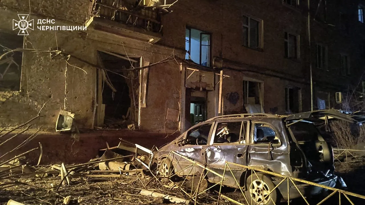 Number of injured increases in Chernihiv after a Russian drone crashed near a residential building