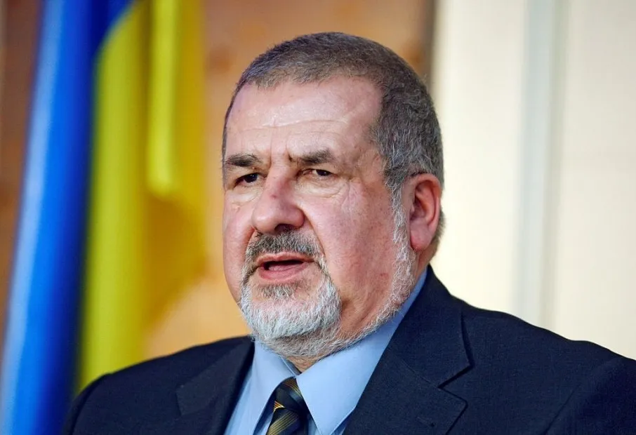 На севере оккупированного Крыма силовики РФ проводят рейды в домах крымских татар — Чубаров