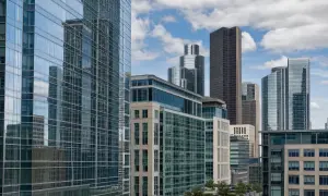 雷·达利欧警告了美国债务危机的风险，并建议投资黄金和比特币