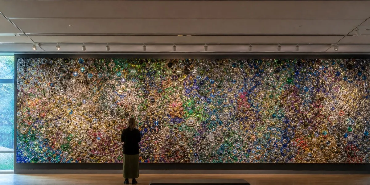 Mosric Courtney Act mosaic portrait unveiled in Canberra — ABC News | UA.NEWS