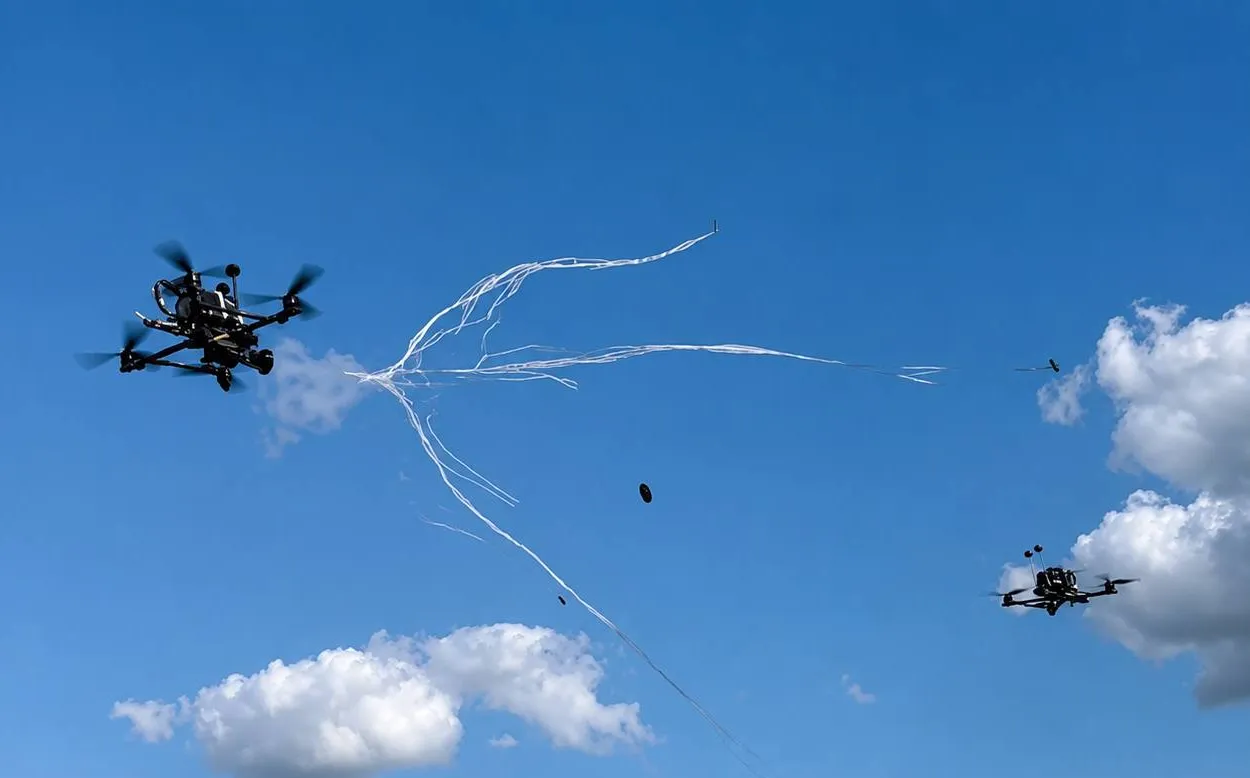 Відео: компанія WinFly представила багаторазовий перехоплювач Spider