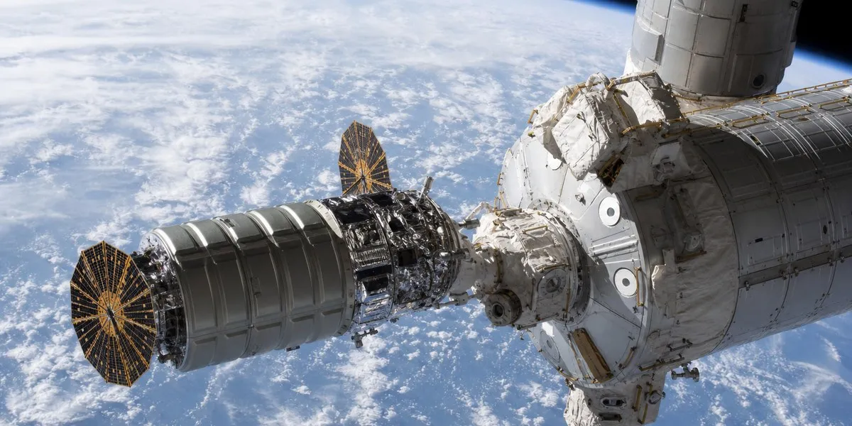 Cygnus XL поднял орбиту МКС для стыковки с Progress 96